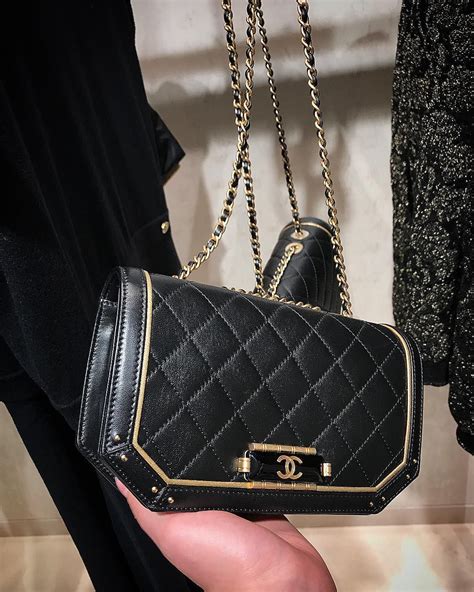 chanel 1980's pin clasp flap bag